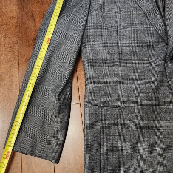 Giorgio Armani Taylor men's gray suit set in size 54 virgin wool - Picture 10 of 16